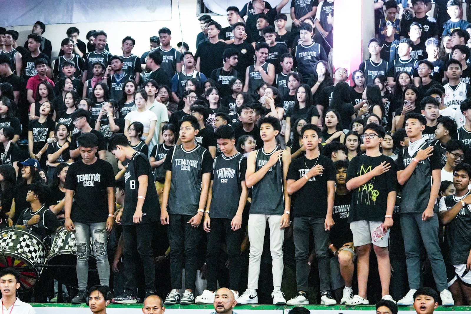 PENENTU: Gelaran DBL selalu penuh sesak dengan penonton yang menandakan antusiasme pada olahraga basket yang berbasis stufdent atlet.