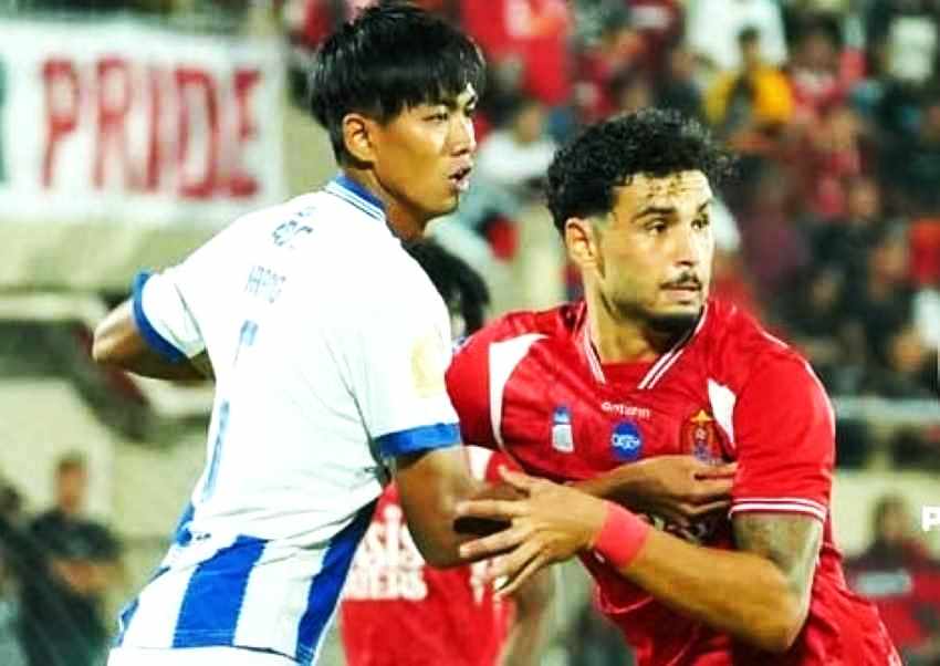 PECUNDANGI JUARA BERTAHAN : Laga Persijap Jepara vs Persib Bandung di Stadion Gelora Bumi Kartini, Jepara. (foto: Media Persijap Jepara)