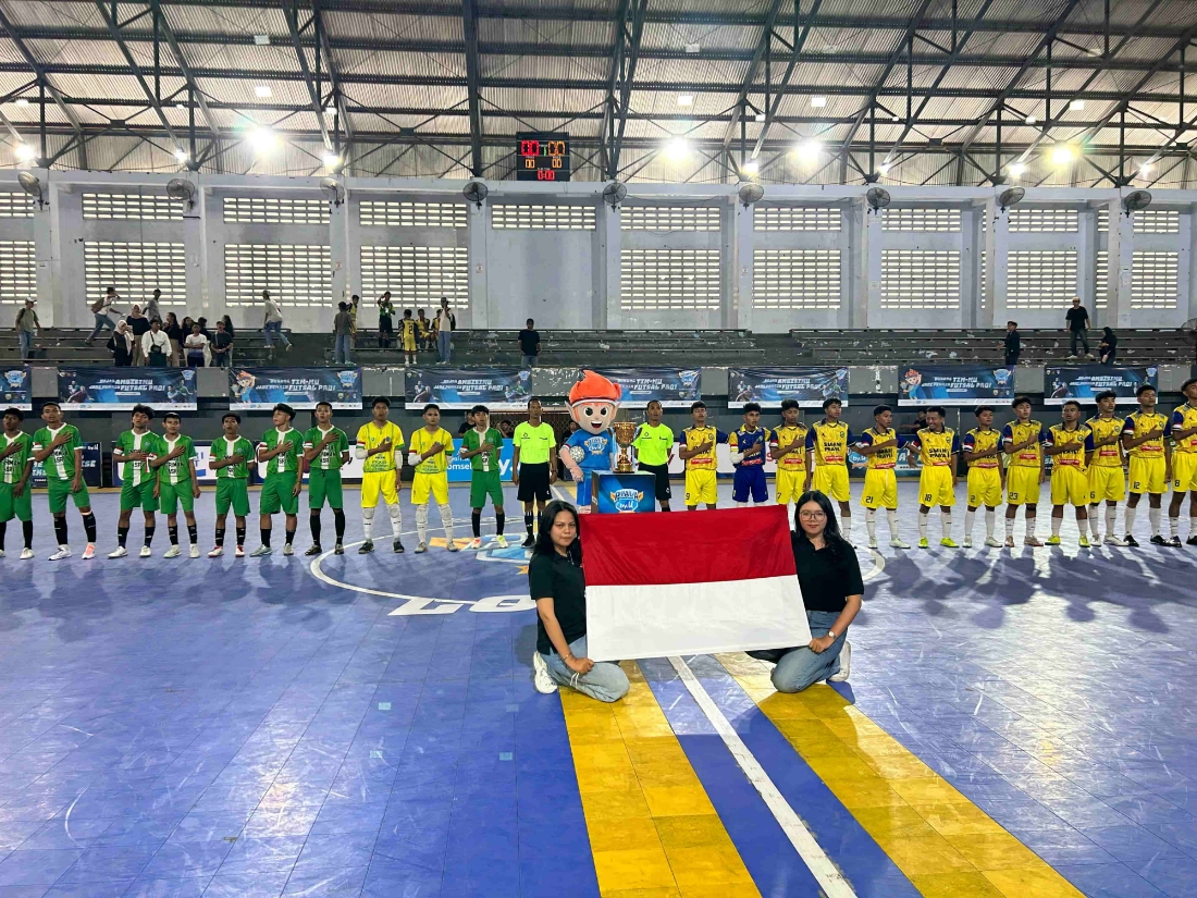 Telkomsel menghadirkan Piala by.U 2025, di 27 kota penyelenggaraan, salah satunya diadakan di GOR Turida Mataram, NTB, pada 15-17 Agustus 2025.