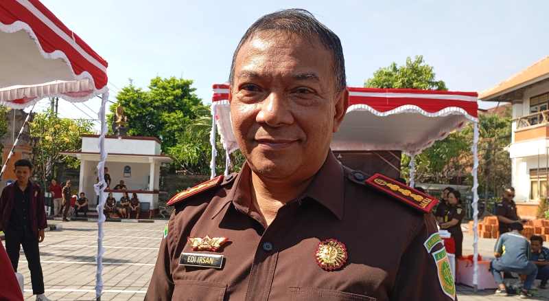 TELISIK PELAKU : Kajari Buleleng, Edi Irsan Kurniawan. (francelino junior)
