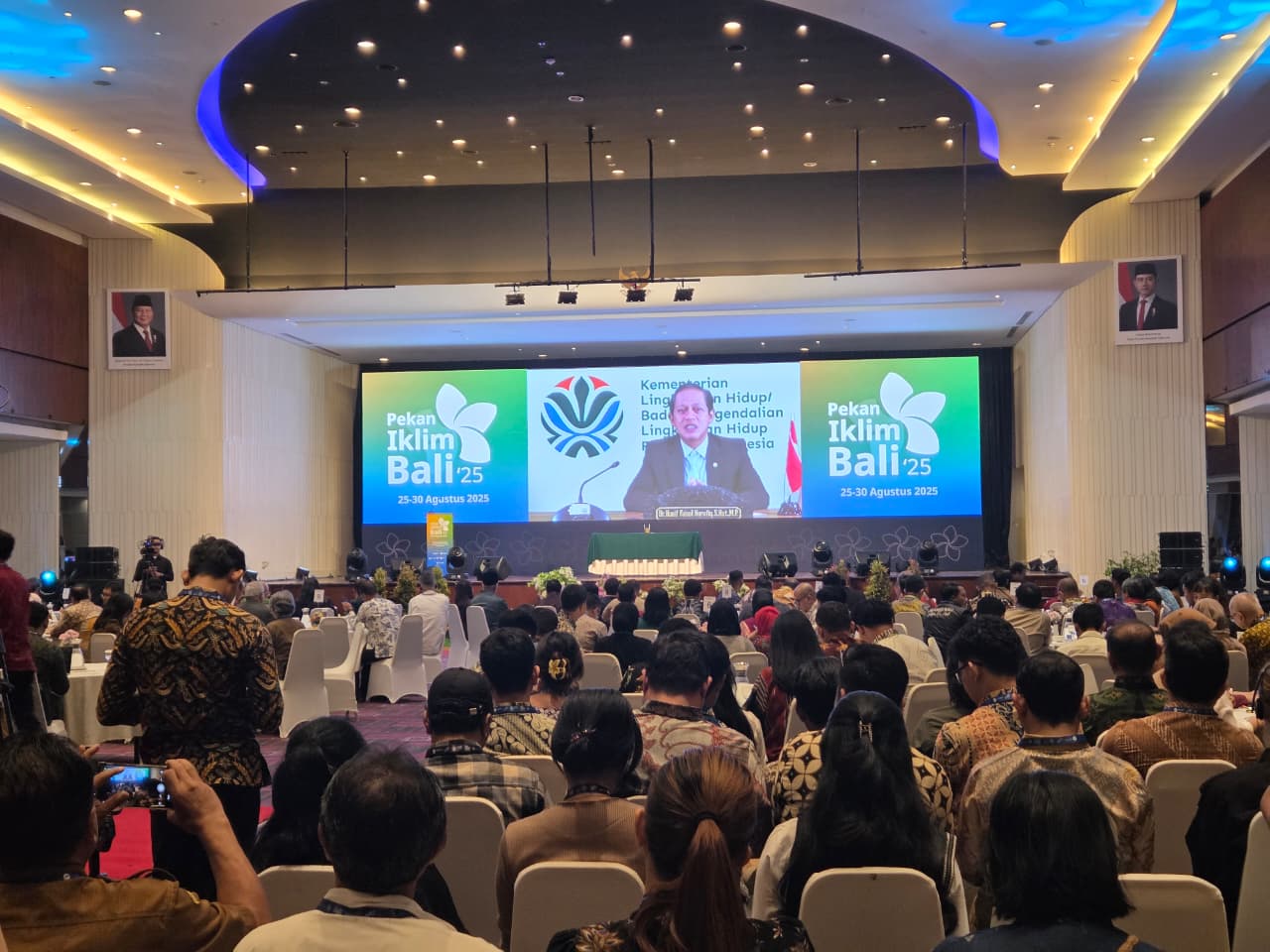 Pekan Iklim Bali 2025 digelar oleh Koalisi Bali Emisi Nol Bersih bersama Pemerintah Provinsi Bali, berlangsung di Sanur, Denpasar Selatan, Senin (25/8/2025). (marsellus pampur/radar bali)