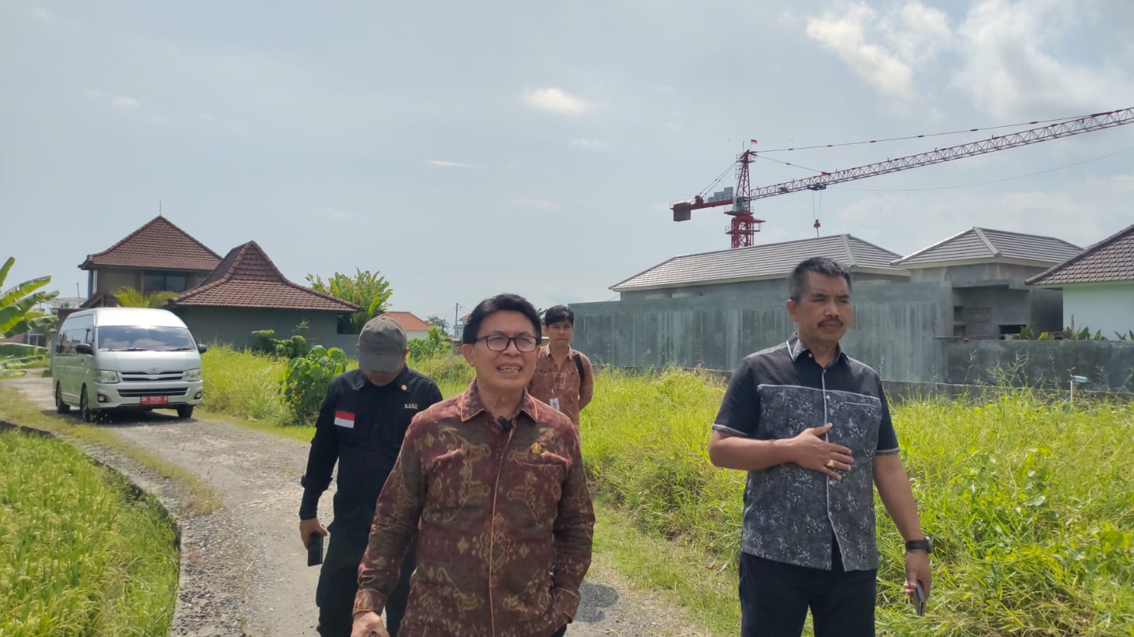 KRISIS PANGAN : DPRD Bali datangi lahan di Munggu, Canggu, Badung minta pemerintah berikan perlindungan terhadap lahan sawah dan lahan pangan.