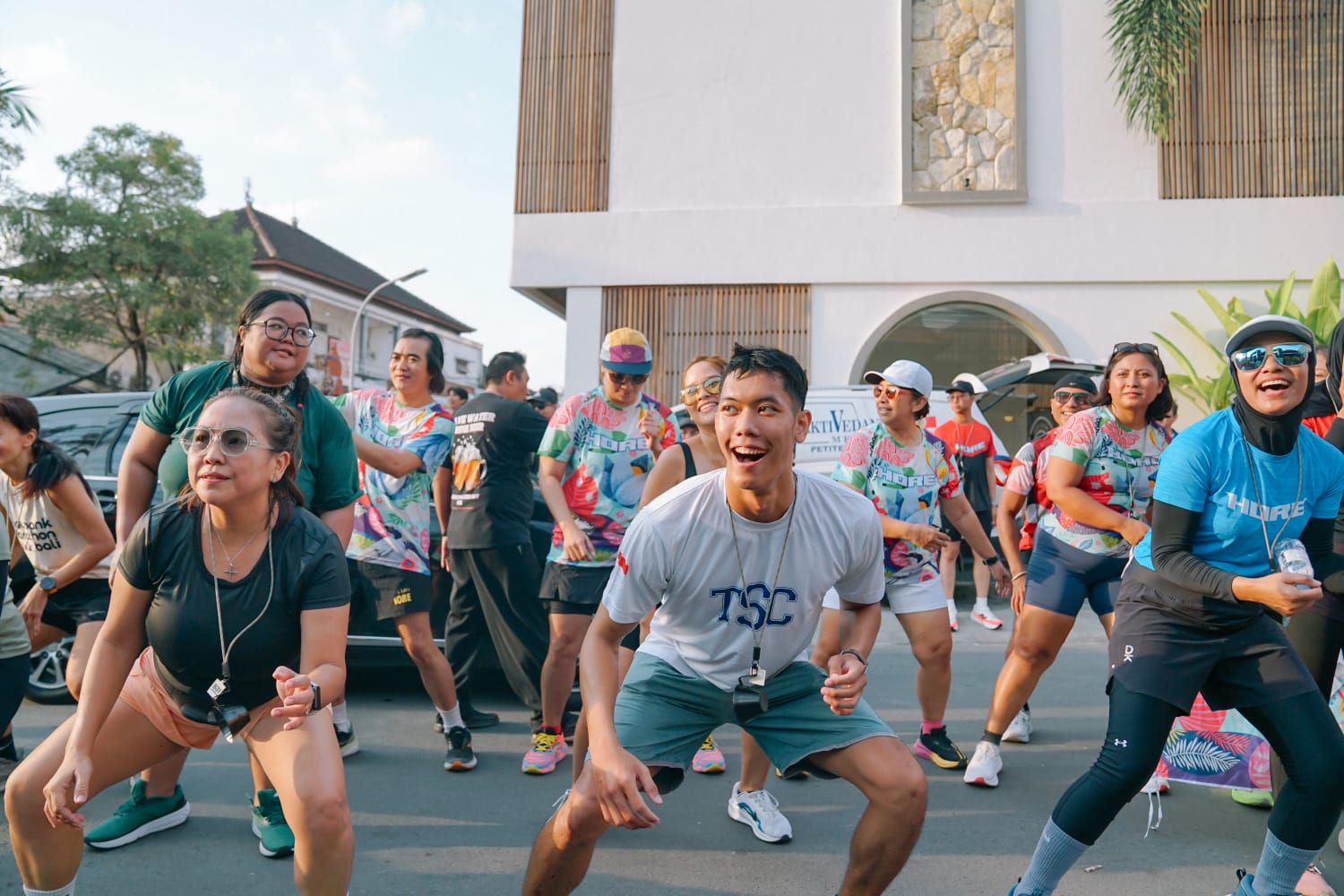 FITNESS DANCE: Selain Lari 831 Coffee Club Ajak Pengunjung Menari Sambil Fitness (31/8/2025).