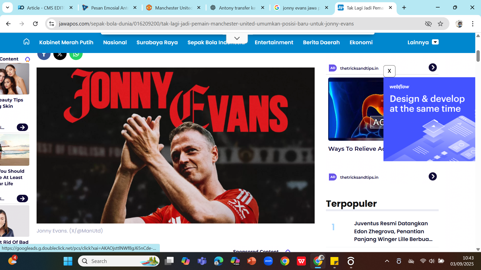 AKHIR ERA - Bek Manchester United Jonny Evans pensiun sebagai pemain dan menduduki peran baru sebagai head of loan and pathways MU.