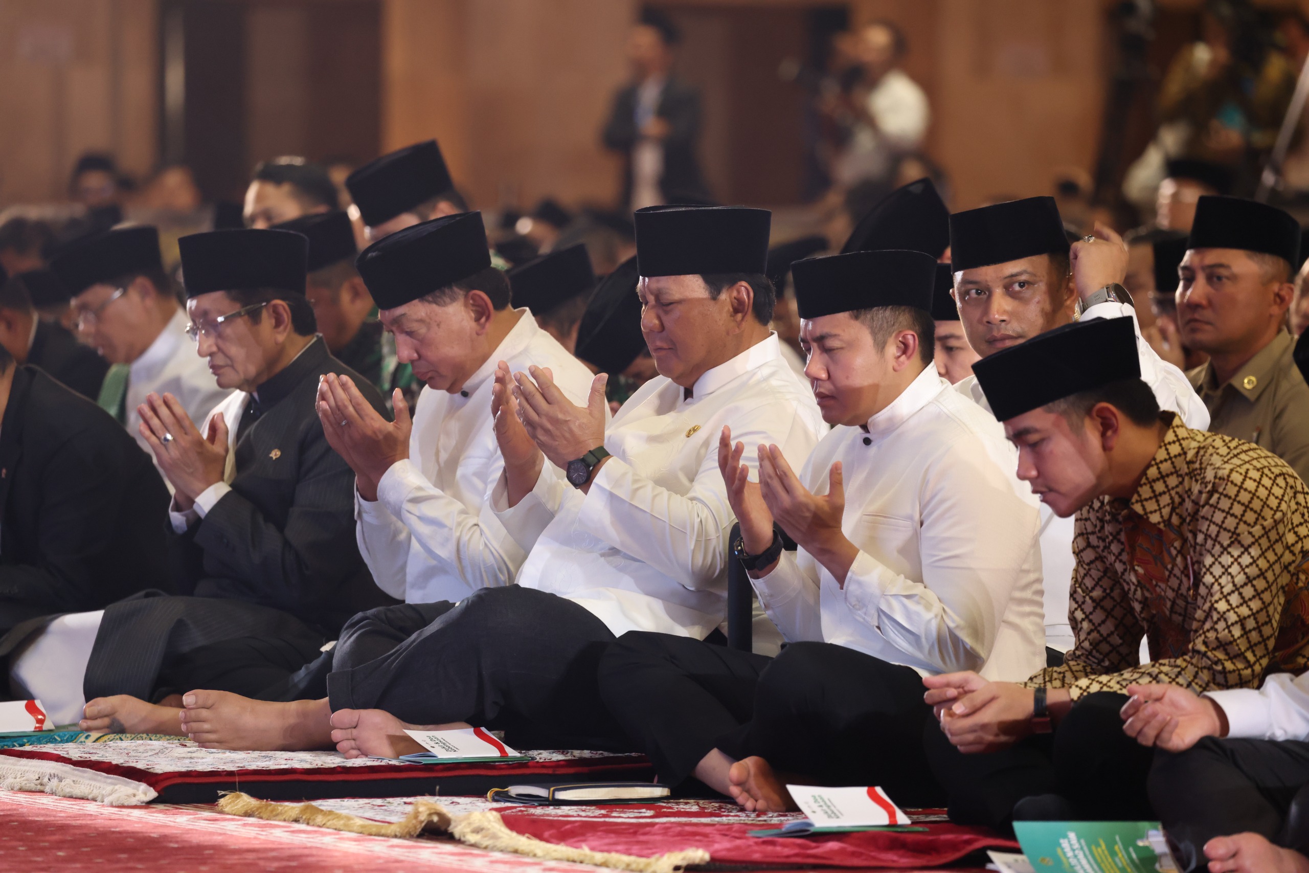 MAULID NABI: Presifden Prabowo Subianto dan Wapres Gibran Rakabuming Raka saat hadiri perayaan Maulid Nabi Muhammad SAW di Masjid Istiqlal Jakarta