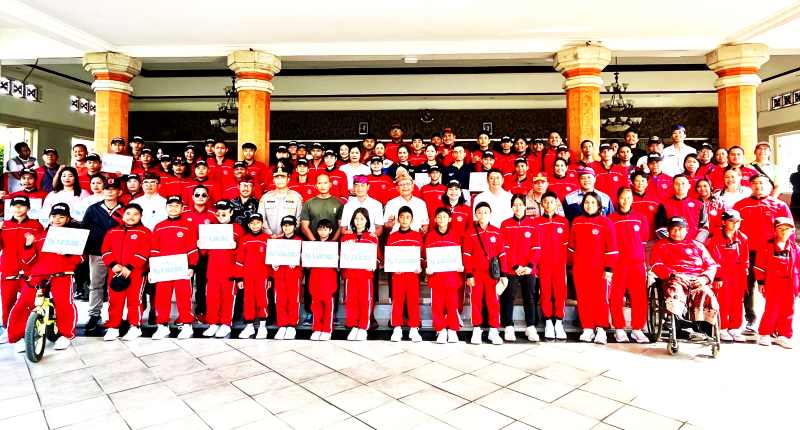 BERSIAP LEBIH DINI : Bupati Sutjidra sudah menargetkan 190 emas pada Porjar Bali 2026, meski 2025 belum berakhir.( Foto: Pemkab Buleleng untuk Radar Bali)