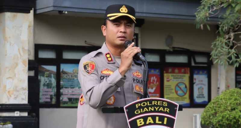 INGATKAN ANAK BUAH SIAP TERIMA KRITIK: Kapolres Gianyar AKBP Chandra C. Kesuma. (foto: Polres Gianyar)