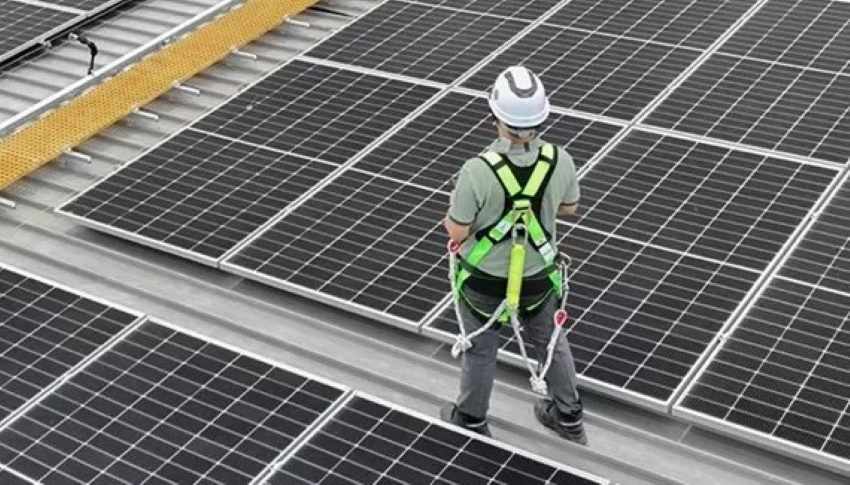 ilustrasi pemnggunaan tenaga surya-Jawa Pos.com