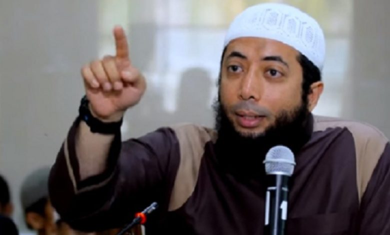 Profil dan Biodata Ustaz Khalid Basalamah