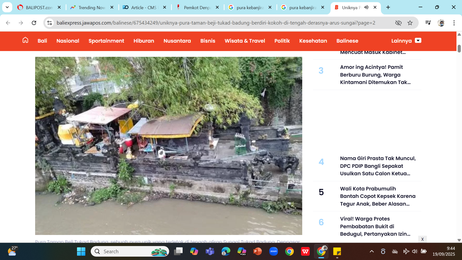 TERDAMPAK BANJIR - Pura Beji Pengampuhan Tukad Badung yang mengalami kerusakan akibat banjir bandang di Denpasar.