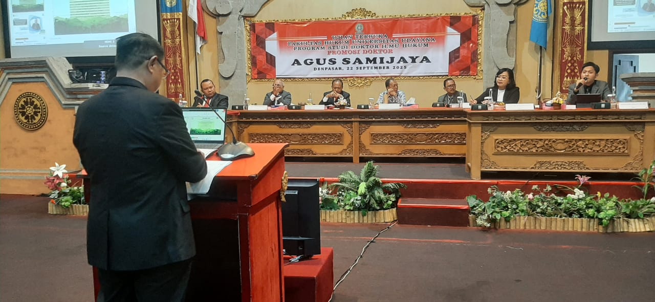 SIDANG TERBUKA: Agus Samijaya saat mempertahankan desertasinya berjudul, Rekonseptualisasi Badan Bank Tanah dalam Mewujudkan Reforma Agraria untuk Kesejahteraan Rakyat dihadapan penguji