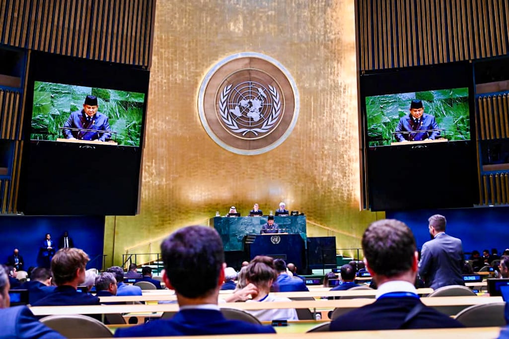 Presiden RI Prabowo Subianto menyampaikan pidato di Gedung Majelis Umum Perserikatan Bangsa-Bangsa (PBB), New York, Amerika Serikat, pada Senin, 22 September 2025. (Foto: BPMI Setpres)