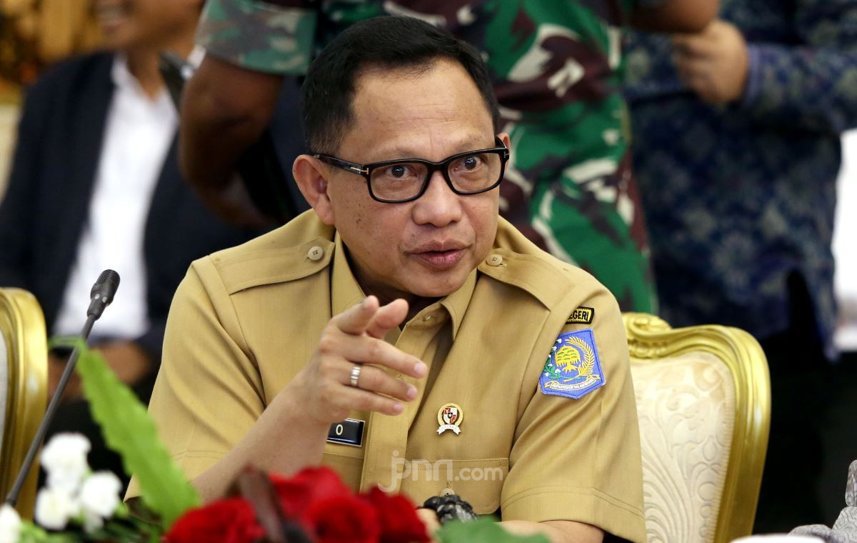 UJUNG TOMBAK: Menteri Dalam Negeri tito Karnavian dorong daerah untuk sukseskan MBG