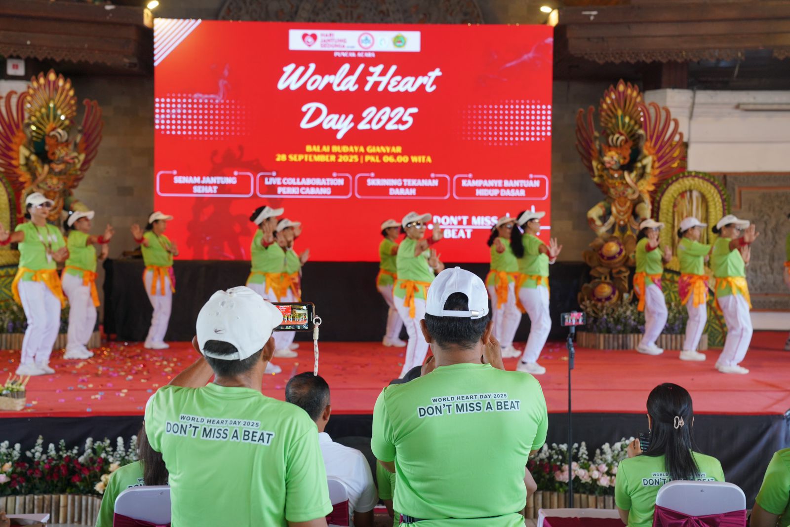 Peringatan Hari Jantung Sedunia di Gianyar berlangsung meriah dan edukatif pada Minggu, 28 September 2025, bertempat di Alun-alun dan Balai Budaya Gianyar.