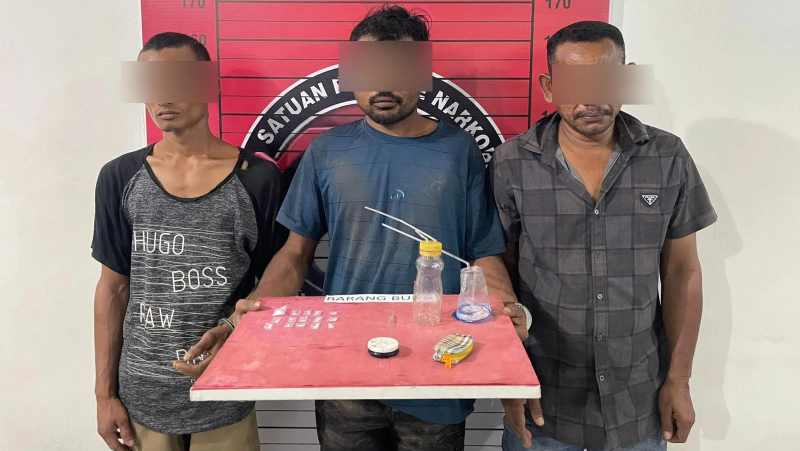 DIRINGKUS : Tiga pria pengedar sabu-sabu di dua lokasi berbeda. (dok. Polres Lhokseumawe)