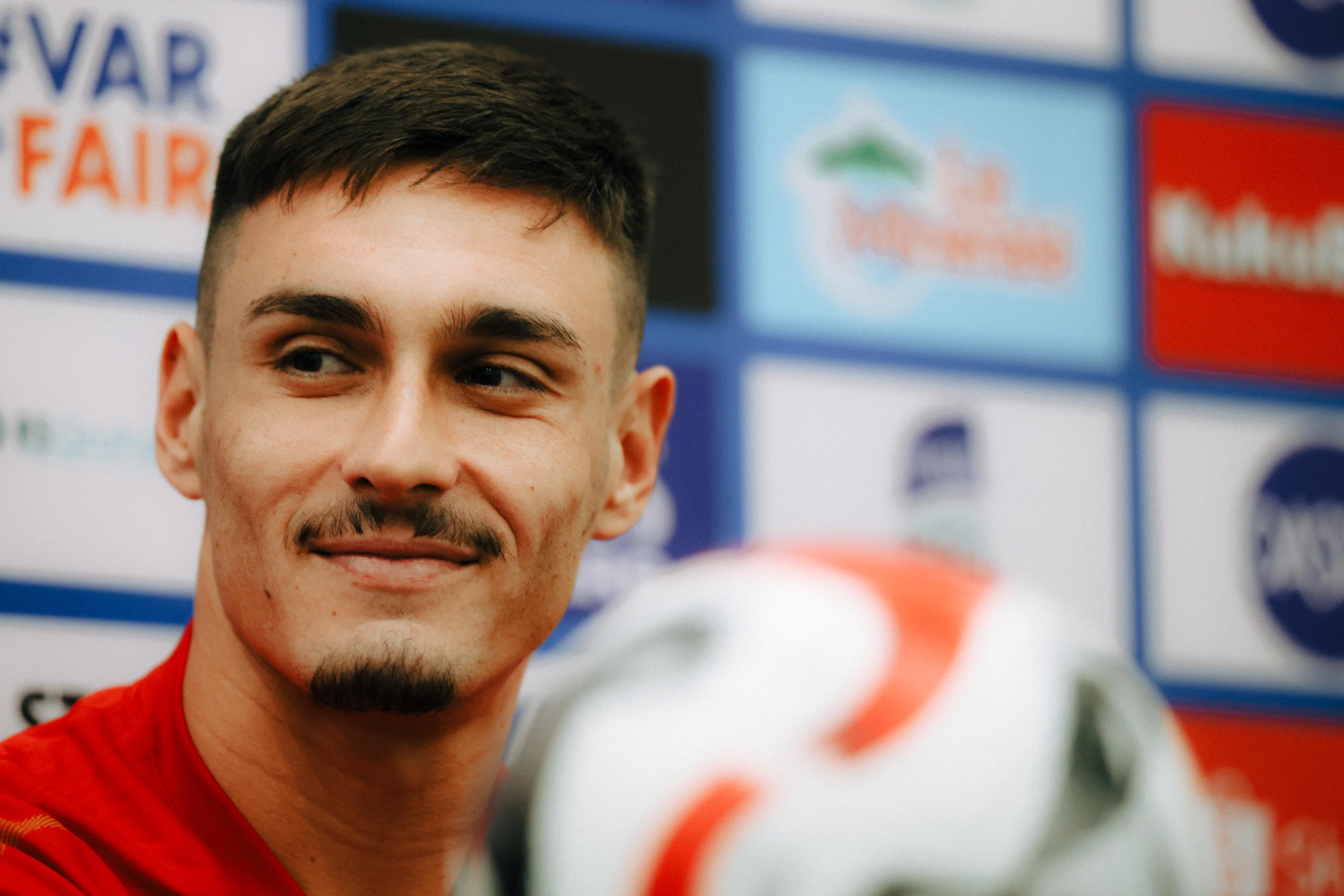 KEMBALINYA ANAK HILANG - Bek Bali United Joao Ferrari kembali turun setelah absen tiga pertandingan