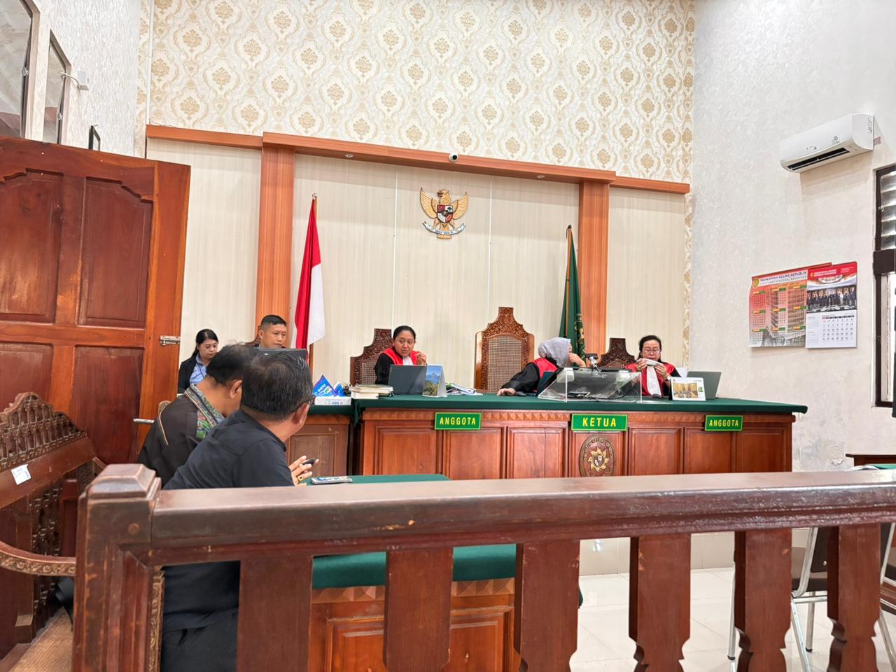 LANJUT: Sidang gugatan Budiman Tiang terhadap Irjen Pol Daniel Aditya Jaya  dan Kombes Pol Rachmat Hendrawan di PN Denpasar.