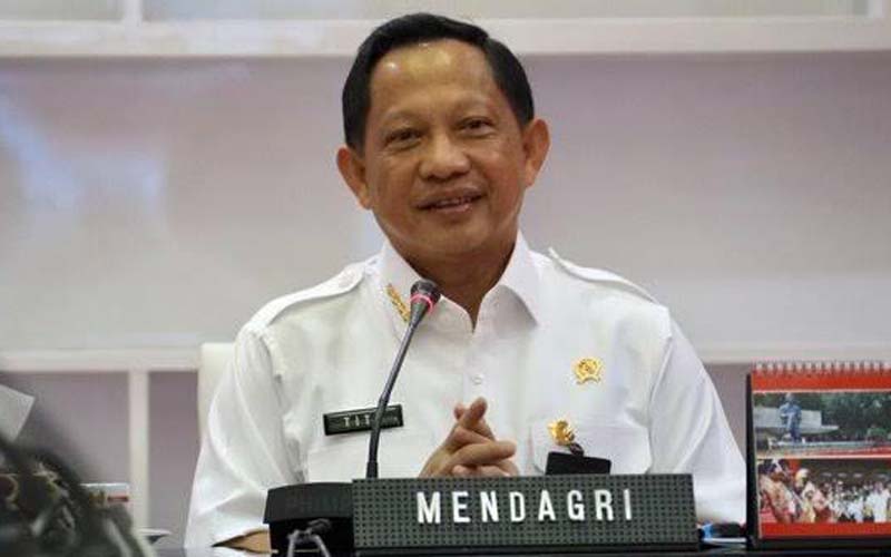 POLITICAL RIVIEW: Mendagri Tito Karnavian canangkan sistem layanan cepat satu atap menyentuh semua Kabupaten/Kota di Indonesia.