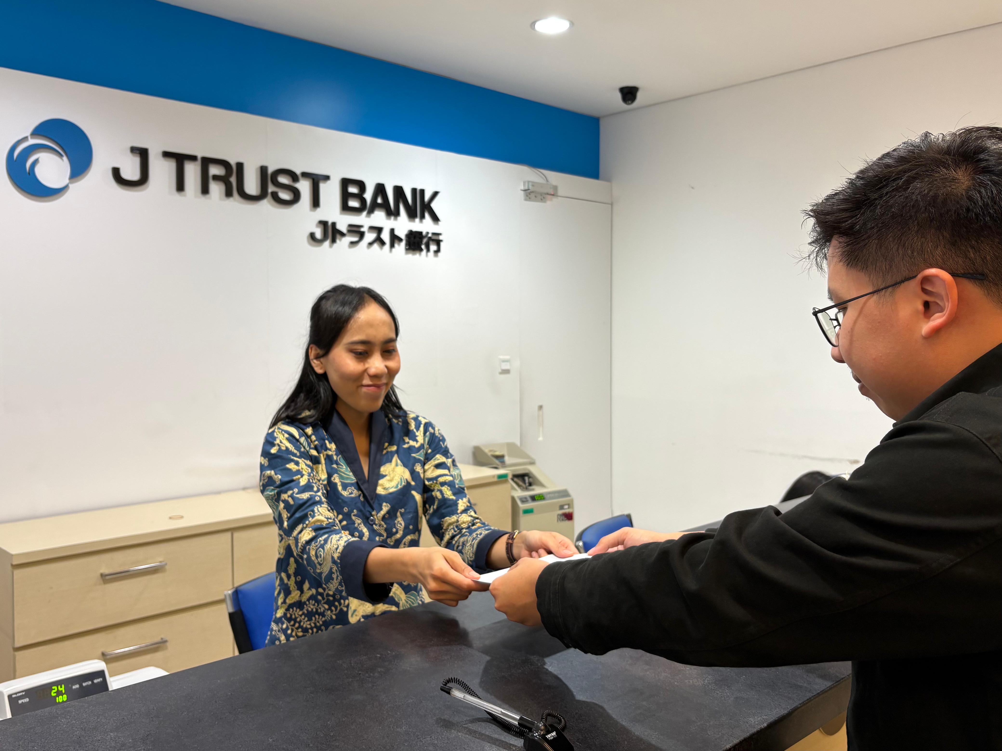 J Trust Bank kembali mencatatkan kinerja positif pada Kuartal III tahun 2025.