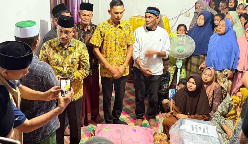 DIPULANGKAN JENAZAHNYA : Pemuda asal Gampong Meunasah Lincah, Bireuen, Aceh, yang meninggal dipulangkan jenazahnya. (ist)