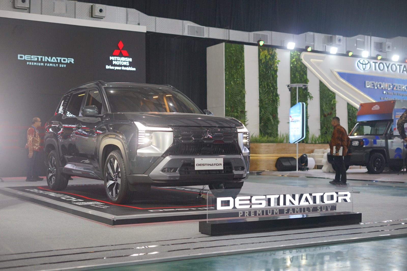 MMKSI membawa kembali Mitsubishi Destinator, Premium Family SUV 7-seater terbaru Mitsubishi Motors di Indonesia di GIIAS Makassar 2025.