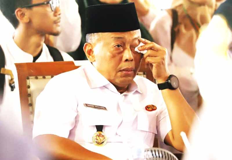 BAKAL MERANA KARENA KEMARUK HARTA : Bupati Ponorogo Sugiri Sancoko. ( Instagram @sugirisancoko26)