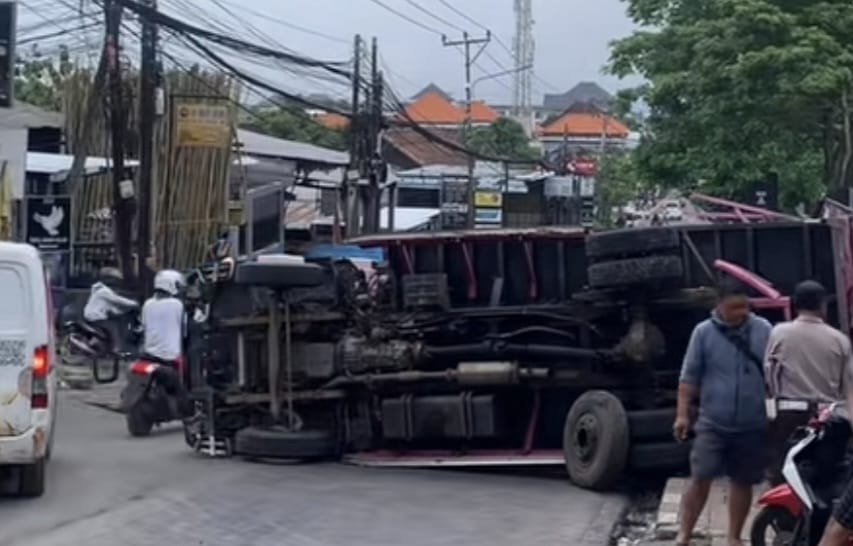 MAKAN KORBAN: Tanjakan GWK, Jalan Uluwatu, Ungasan, Kuta Selatan, makan korban jiwa