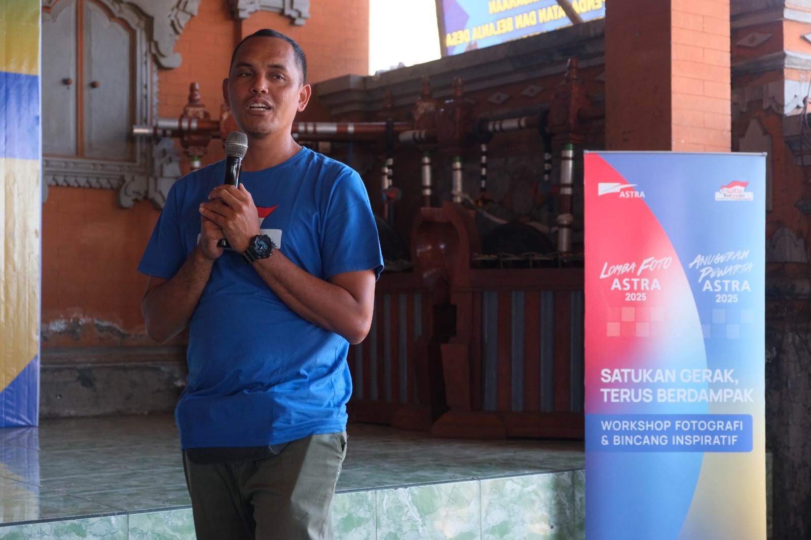 Presiden Direktur Astra Djony Bunarto Tjondro di Kampung Berseri Astra Les di Kabupaten Buleleng, Bali.