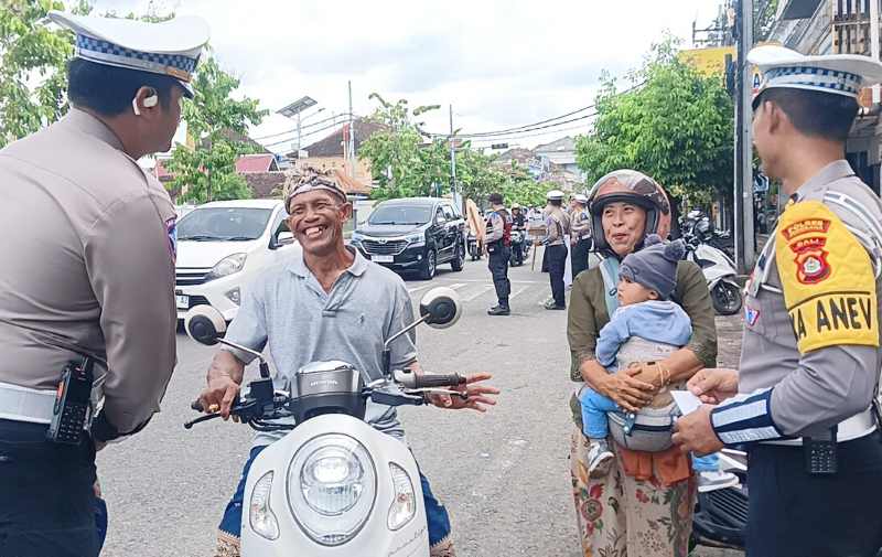 AJAK DISIPLIN BERKENDARA : Operasi Zebra Agung 2025 di Jembrana masih banyak ketidakdisiplinan warga. (Satlantas Polres Jembrana)