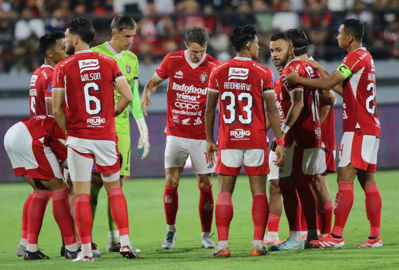 ON FIRE : Bali United siap tampil all aout melawan Persis Solo. (miftahuddin/radar bali)