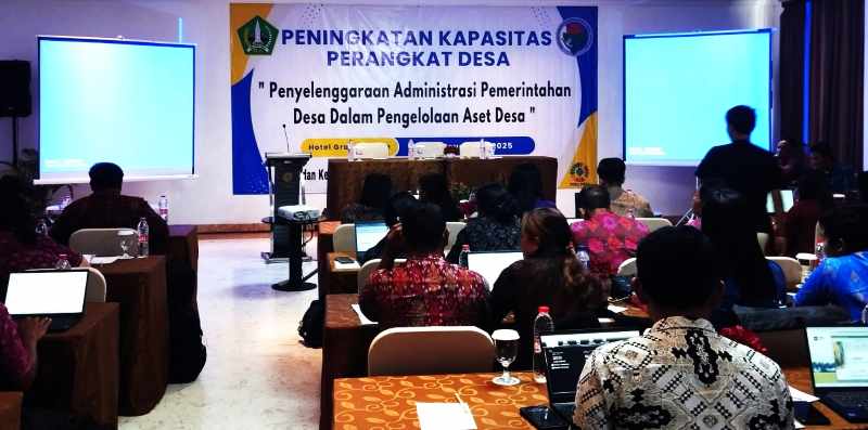 TINGKATKAN KUALITAS : Suasana puluhan perangkat desa yang mengikuti pelatihan pengelolaan aset desa. (Foto/Juliadi)