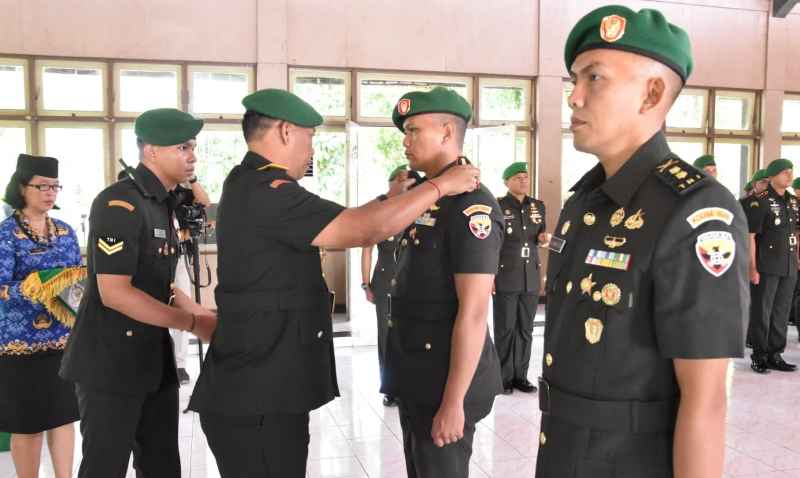 ROTASI JABATAN  : Sertijab Dandim 1609/Buleleng dari Letkol Czi Ibnu Ria Indrawan ke Letkol Inf Achmad Setyawan Syah.( Foto: Kodim Buleleng untuk Radar Bali)