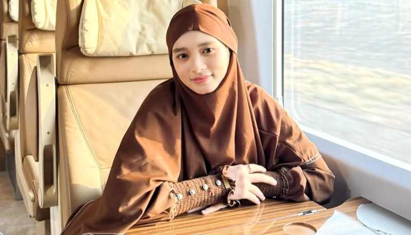 JADI TERLAPOR: Inara Rusli dilaporkan ke Polda Metro Jaya atas dugaan perselingkuhan dan perzinaan dengan seorang pria beristri. ( Instagram: @mommy_starla)