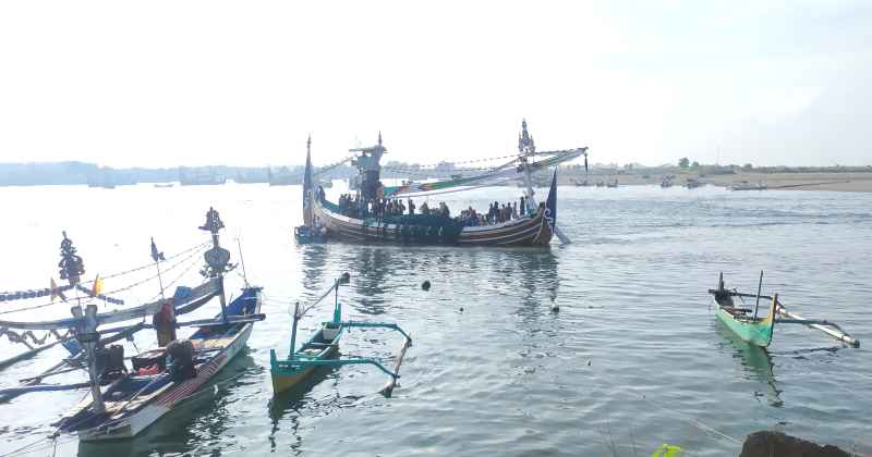 BAKAL PELABUHAN KHUSUS PERIKANAN KELAS DUNIA: PPN Pengambengan yang akan dikembangkan menjadi pelabuhan perikanan bertaraf Internasional. (foto:M.Basir/Radar Bali)