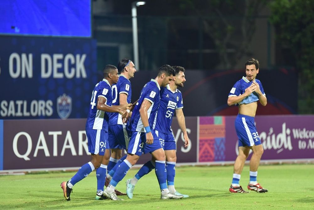 WAJIB MENANG DI BANDUNG - Thom Haye dkk merayakan gol Frans Putros ke gawang Lion City Sailors pada laga babak grup AFC Champions League 2025/2026.