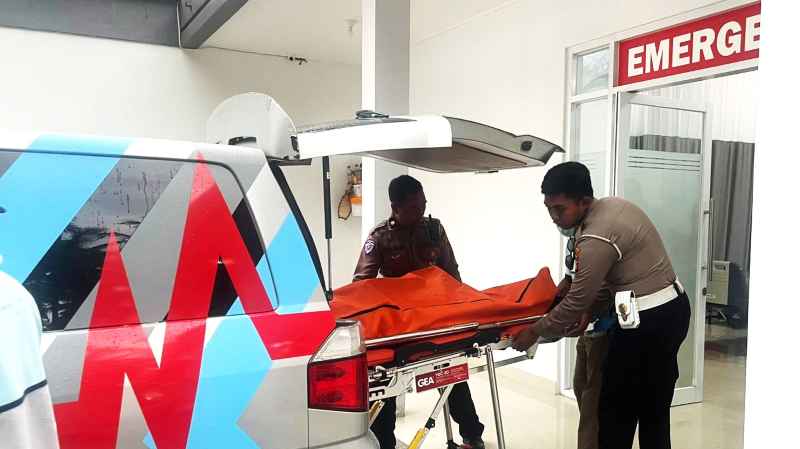 MENINGGAL : Neha Jitendra Hariyani warga India meninggal dunia setelah kecelakaan tunggal di Jalan Raya Sompang, Desa Bunga Mekar, Kecamatan Nusa Penida. (foto:dok.Polsek Nusa Penida)