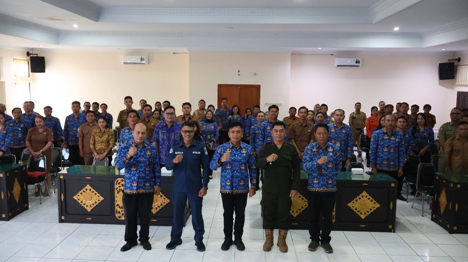 Diskominfos Jembrana menggelar Pelatihan Pengelolaan Media pada Senin, 1 Desember 2025 di Ruang Rapat Lantai II Jimbarwana, Kantor Bupati Jembrana.
