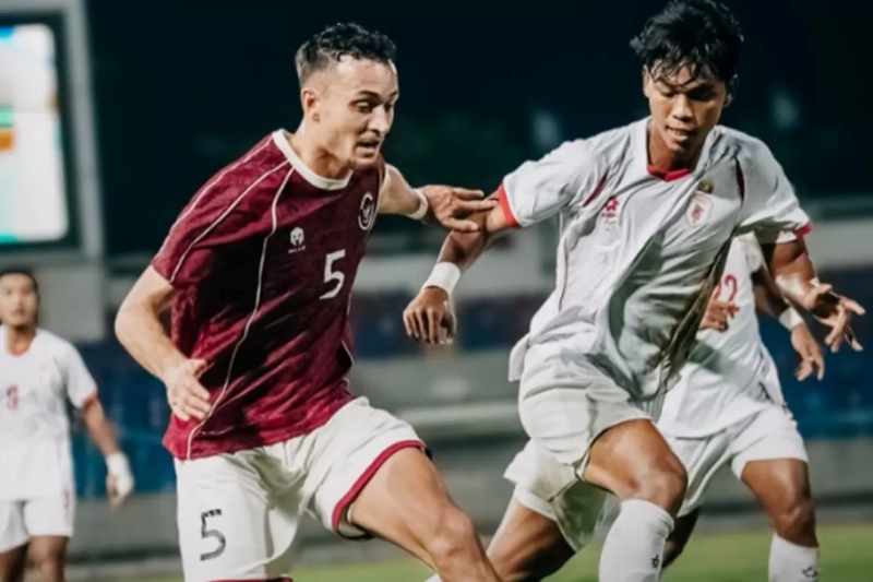 CHEMISTRY TAK NYAMBUNG : Timnas Indonesia saat laga melawan Myanmar di SEA GAMES Bangkok. (foto.dok. Timnas Indonesia)