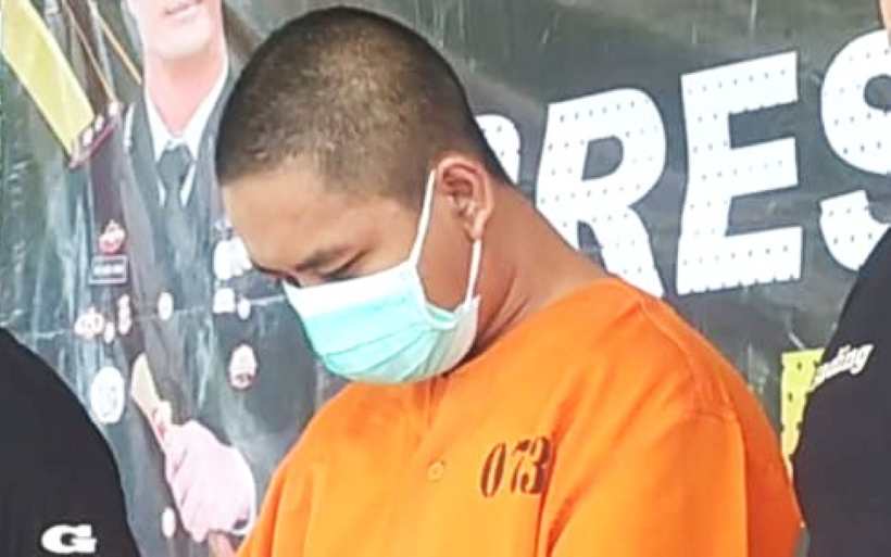 BAKAL MENUA DI PENJARA : Made Swadharma Yasa alias Jono alias Aan saat press rilis di Mapolres Buleleng. (francelino junior)