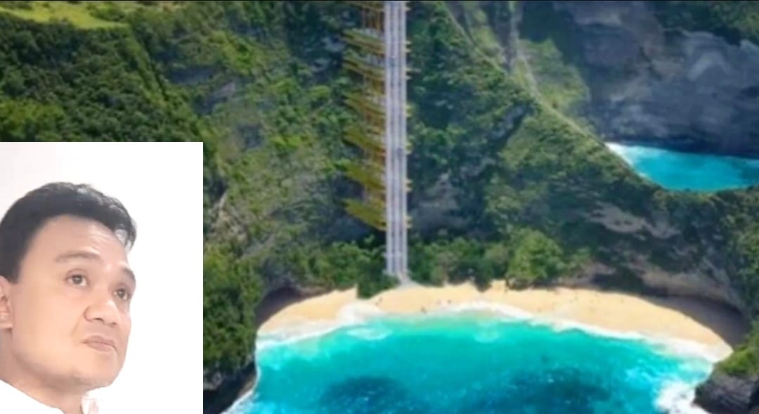 Kolase foto: Lift Kaca di pantai Klingking Nusa Penida