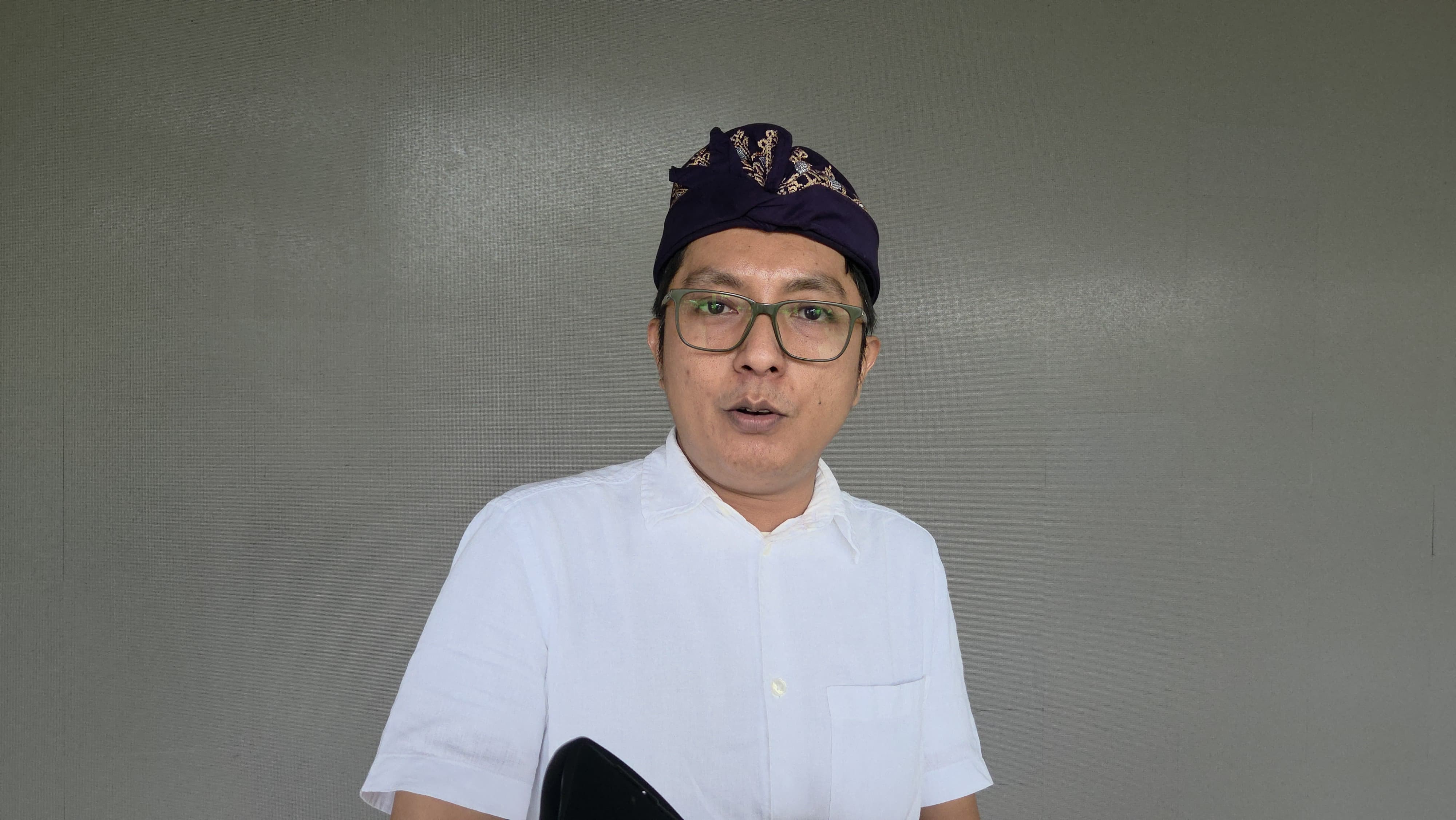 Zefri Alfaruqy, Kepala Komunikasi PT Bali Turtle Island Development. (Marsellus Pampur/Radar Bali)