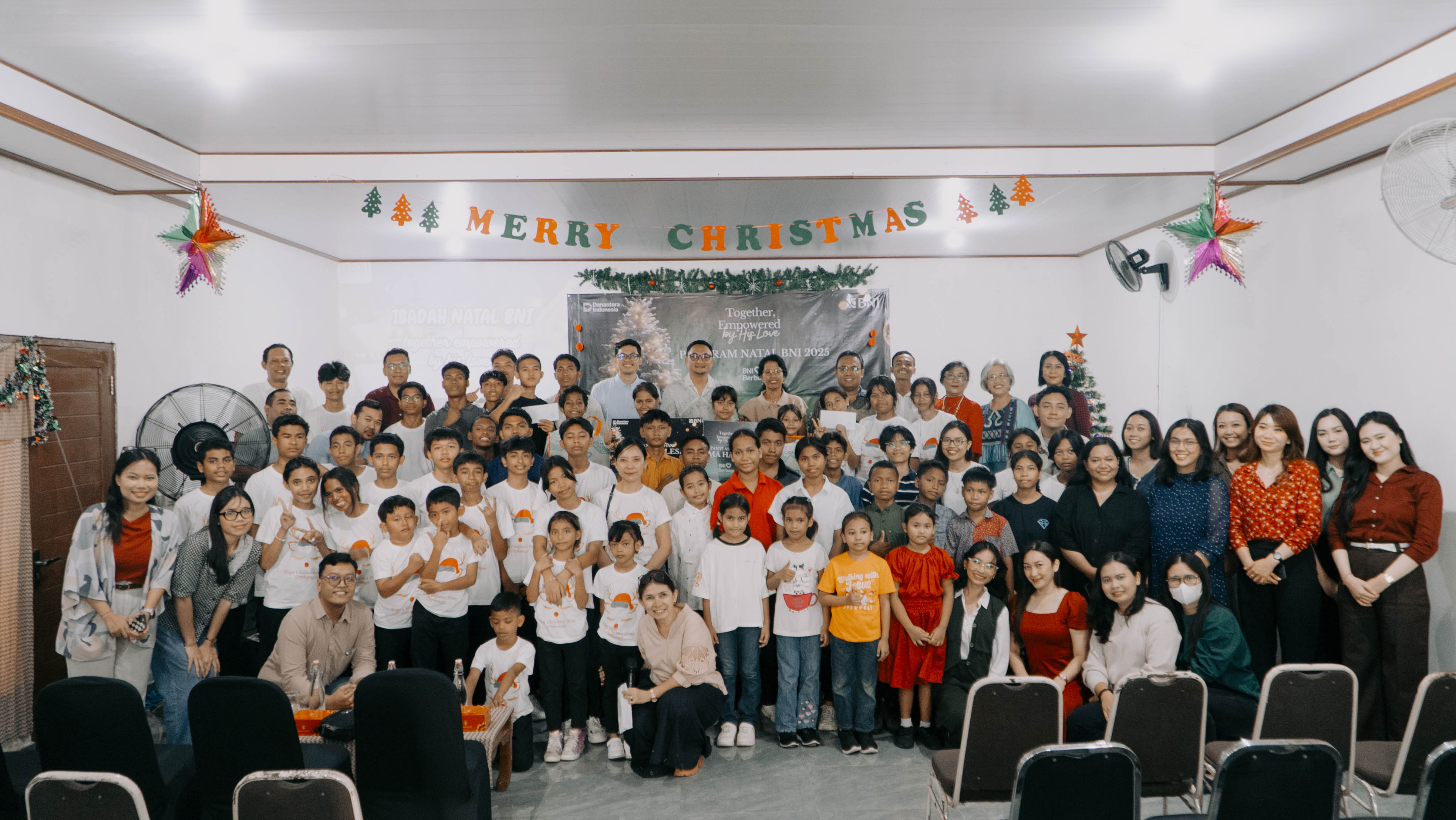 Rangkaian Ibadah Natal 2025 di BNI Wilayah 08 Denpasar, bersama adik-adik Panti Asuhan Bina Ekklesia dan Panti Asuhan Wisma Harapan.