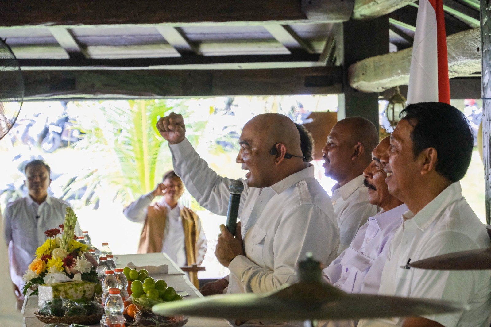 Ketua DPD Partai Gerindra Provinsi Bali Made Muliawan Arya (De Gadjah), menghadiri pendidikan politik dk Desa Nyidah, Tabanan, Minggu (21/12/2025).