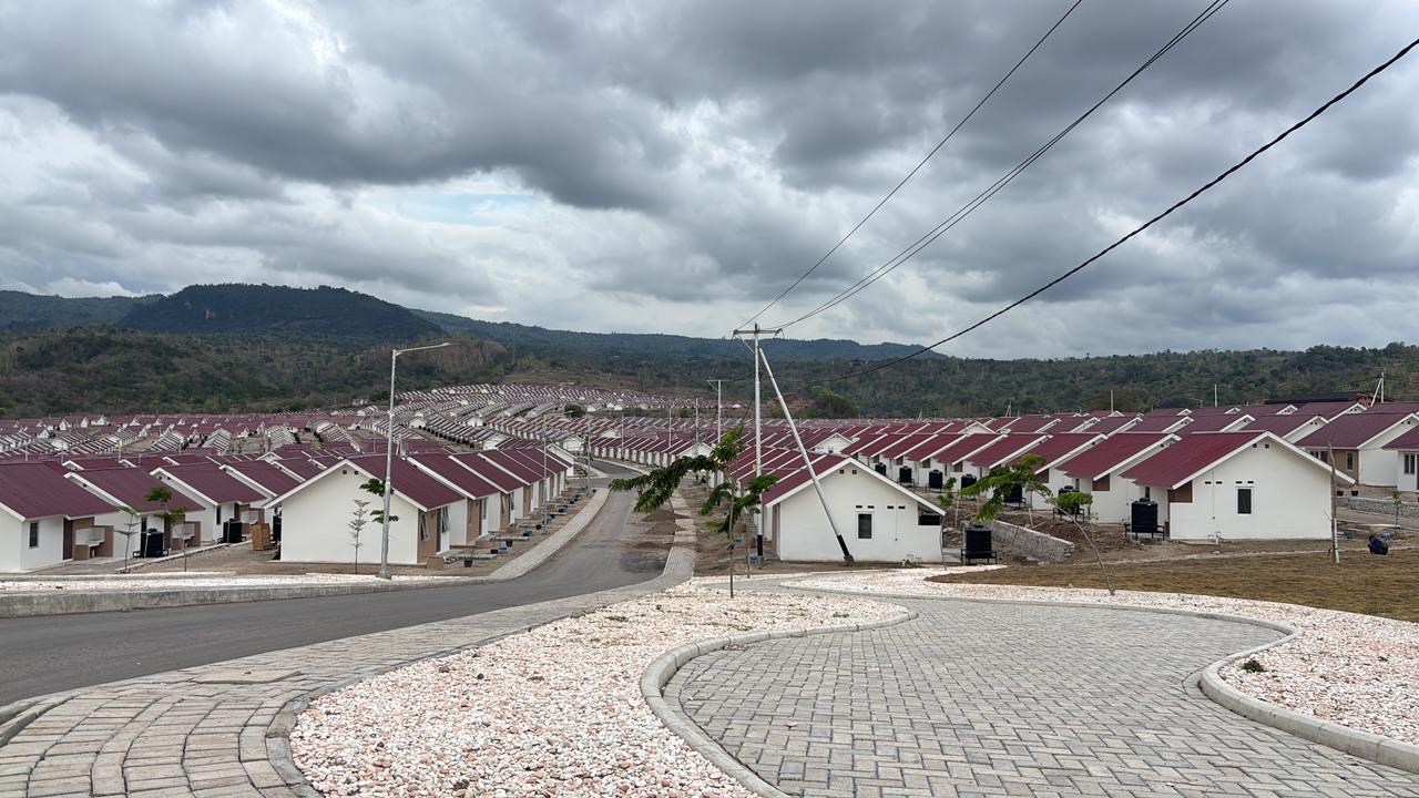 Dengan adanya Redistribusi Tanah, pembangunan rumah bagi warga eks pejuang Timtim bisa dilakukan.