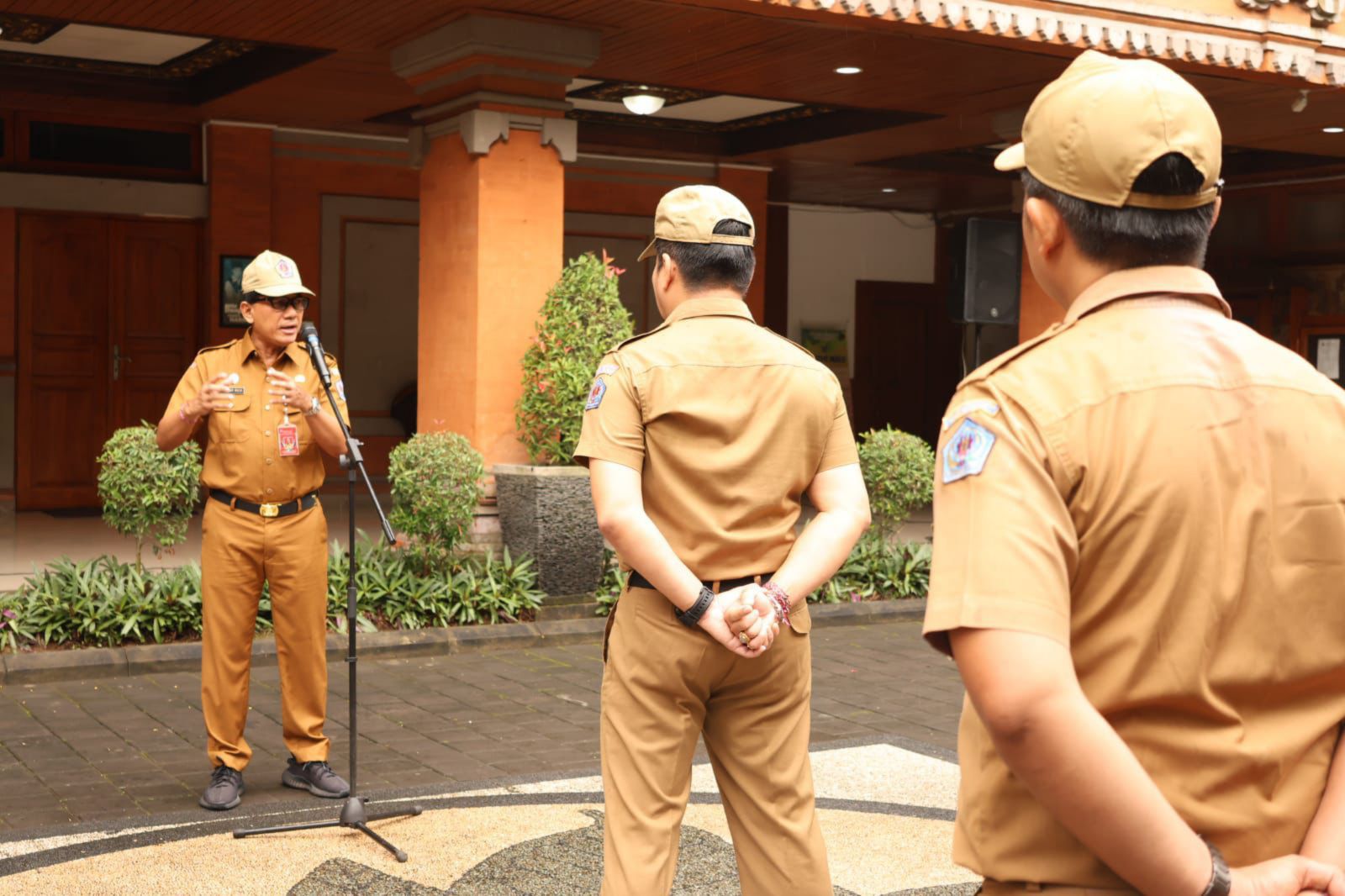 I Gusti Ngurah Eddy Mulya yang menempati peringkat pertama disebut-sebut menjadi pilihan tunggal Wali Kota Denpasar