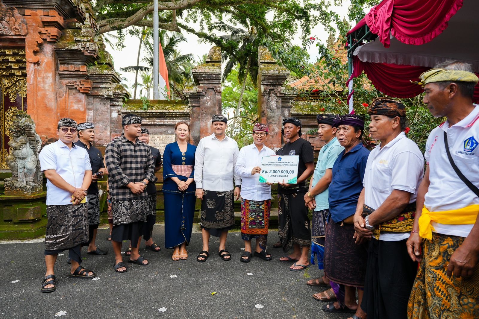 Penyerahan Bantuan Sosial menjelang Hari Raya Keagamaan selama Tahun 2025 tekan angka inflasi daerah Kabupaten Badung.