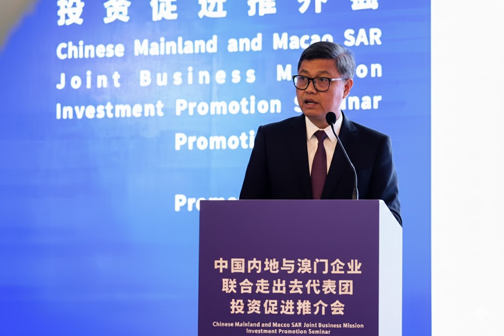 Dirjen Pembiayaan Infrastruktur Pekerjaan Umum Rachman Arief Dienaputra menawarkan 15 proyek infrastruktur pada China&ndash;Indonesia Investment Promotion 2025 di Jakarta (8/12).