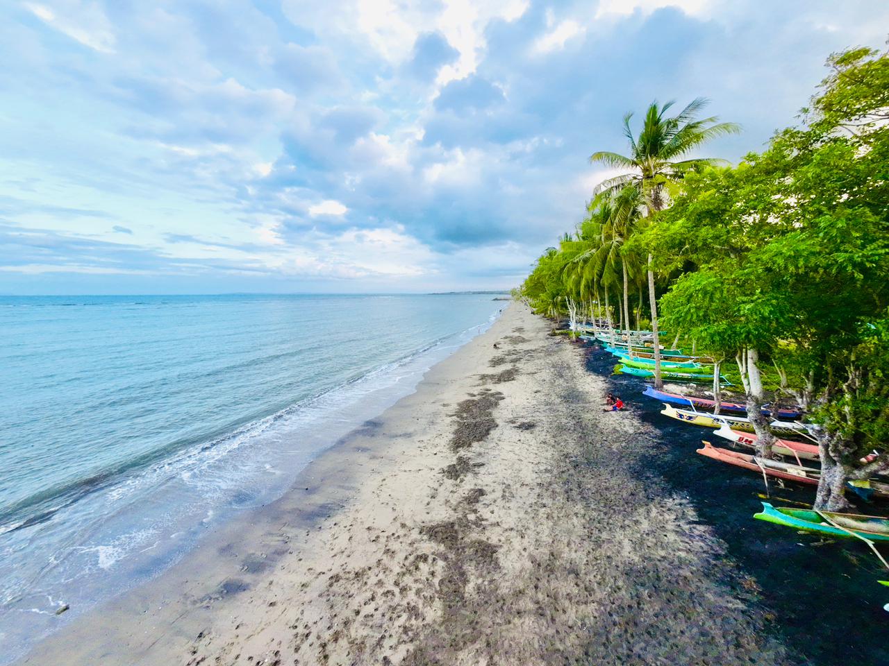 INDAH: Bibir pantai objek wisata Sunrise Land Lombok yang begitu indah setelah dilakukan penataan oleh penggerak lokal.
