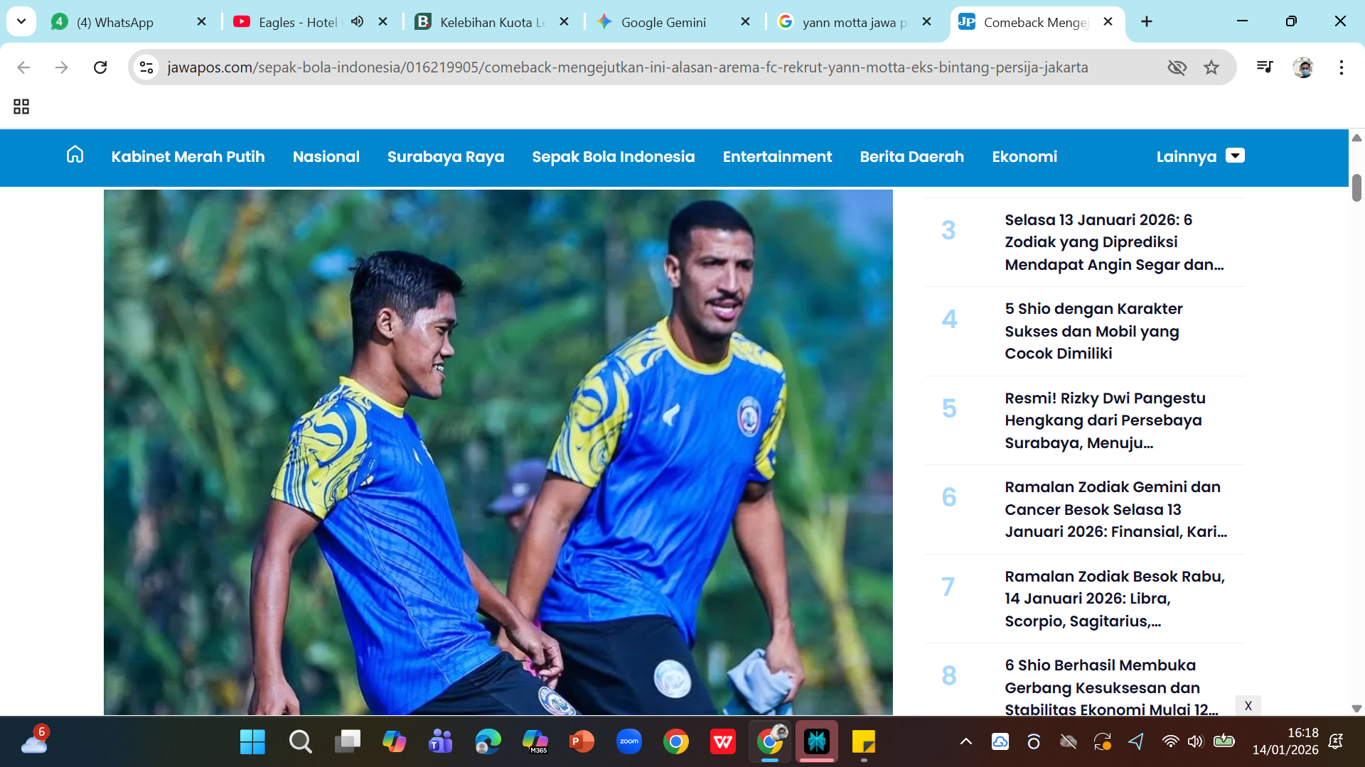 Yann Motta Pinto (kanan) saat berlatih bersama skuad Arema FC. Eks bintang Persija itu hanya berkontribusi pada 6 dari 17 pertandingan Arema musim ini.