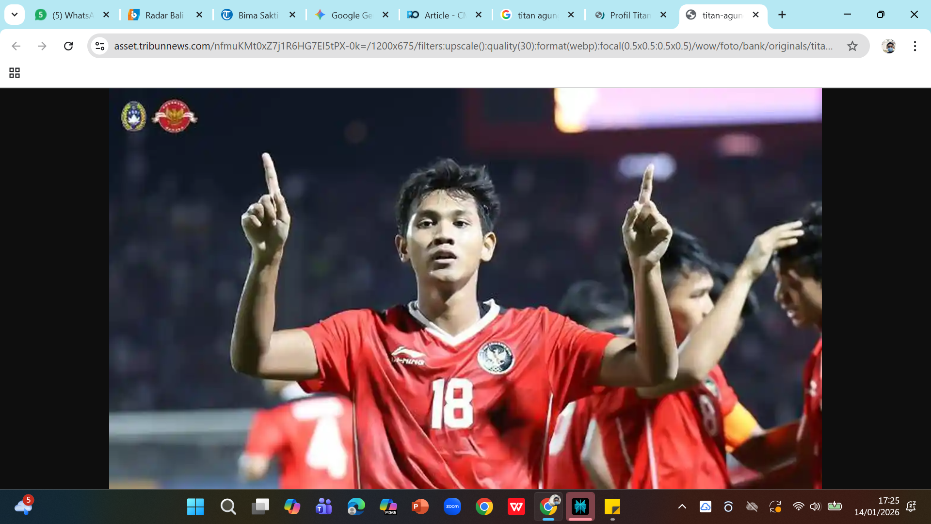 Striker Timnas U-22 Titan Agung melakukan selebrasi. Pemain asal Malang ini didatangkan Persela Lamongan dari Bhayangkara FC.